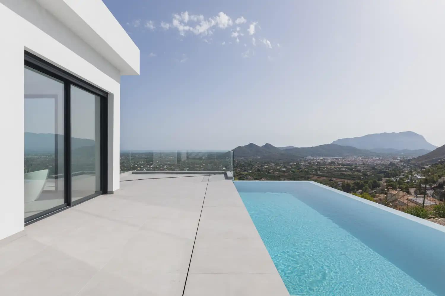 4 bedroom Villa for sale in Pedreguer with pool garage - € 1,395,000 (Ref: 8235370)