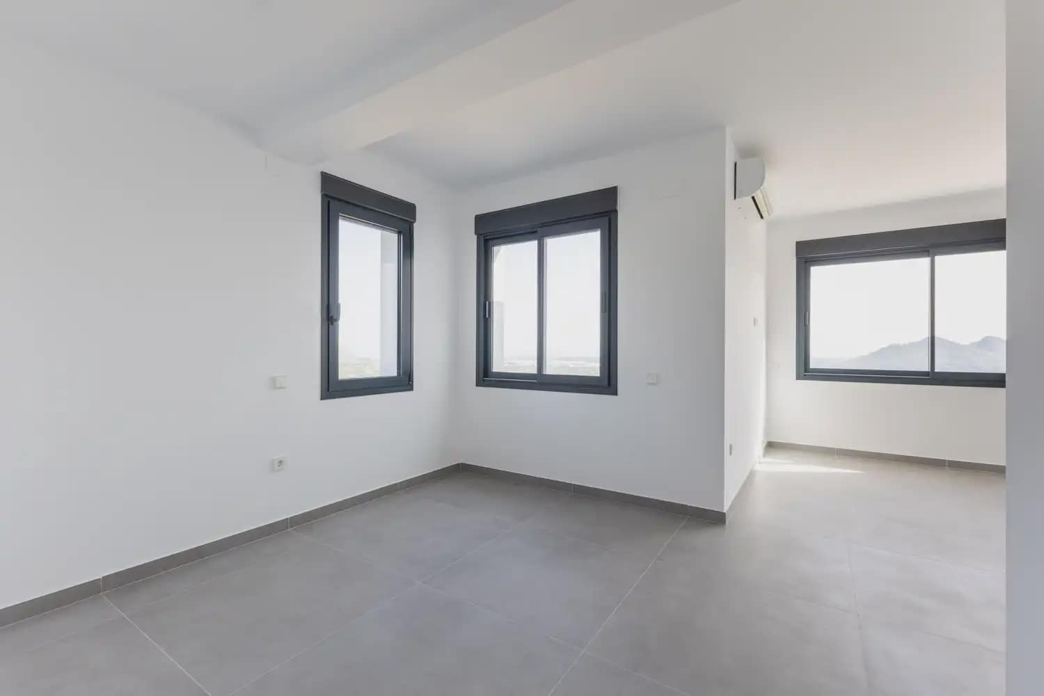 4 bedroom Villa for sale in Pedreguer with pool garage - € 1,395,000 (Ref: 8235370)