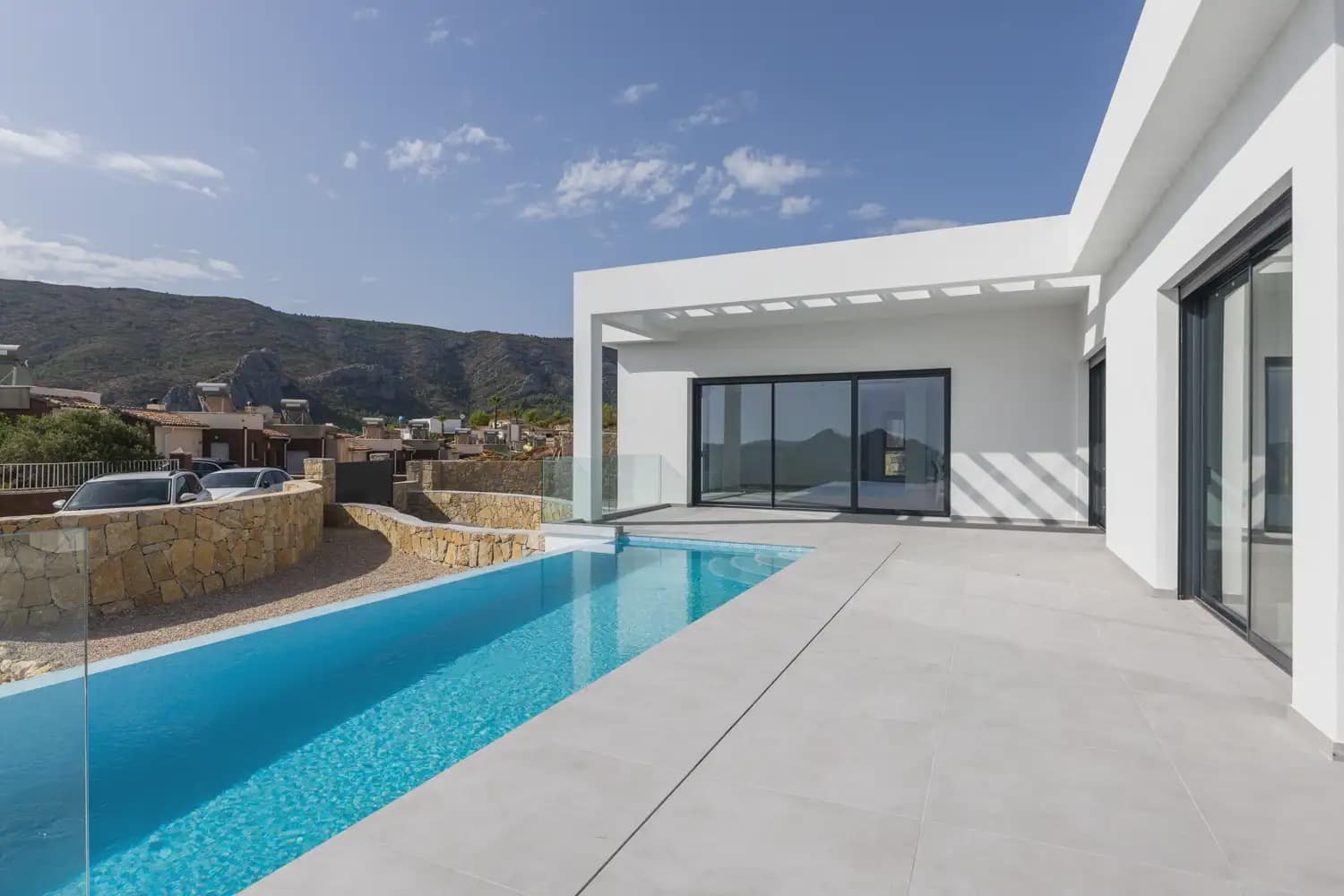 4 bedroom Villa for sale in Pedreguer with pool garage - € 1,395,000 (Ref: 8235370)