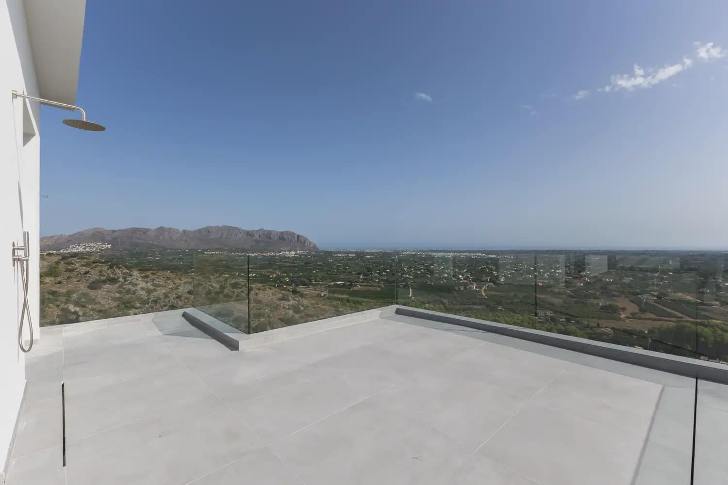 4 bedroom Villa for sale in Pedreguer with pool garage - € 1,395,000 (Ref: 8235370)