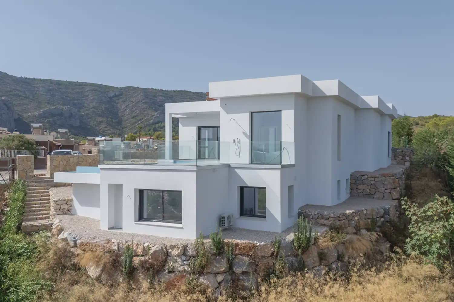 4 bedroom Villa for sale in Pedreguer with pool garage - € 1,395,000 (Ref: 8235370)