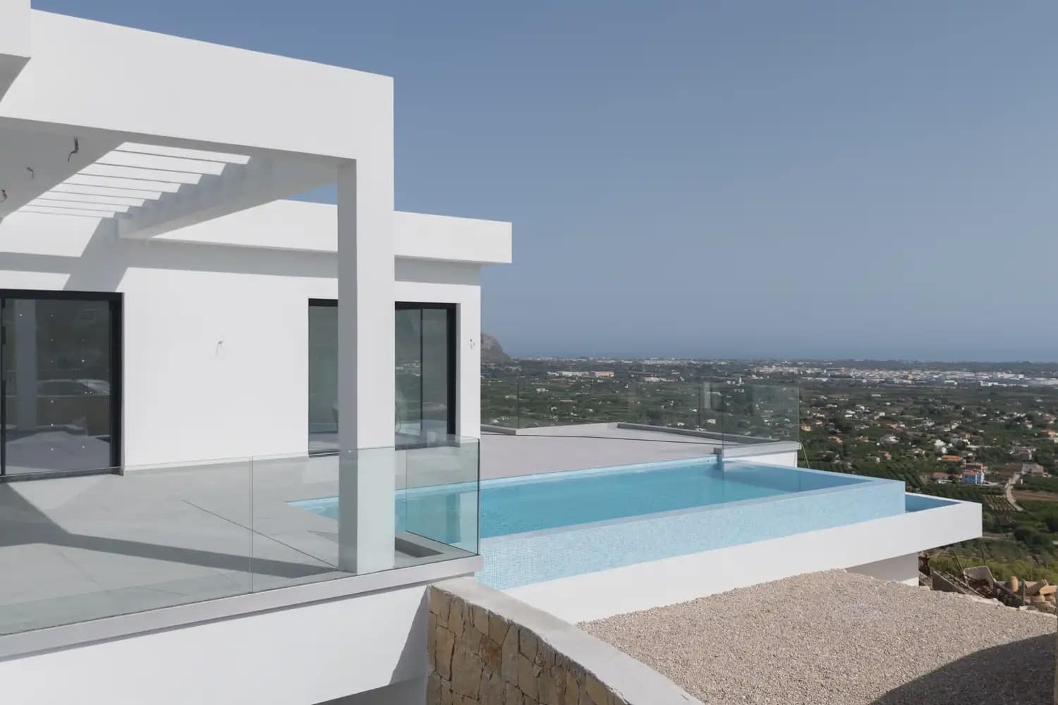4 bedroom Villa for sale in Pedreguer with pool garage - € 1,395,000 (Ref: 8235370)