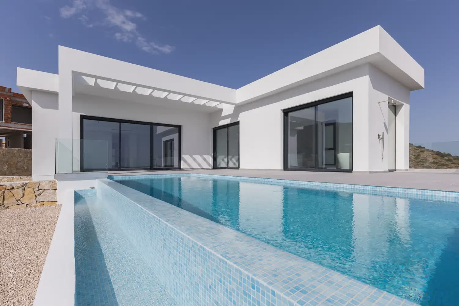 4 bedroom Villa for sale in Pedreguer with pool garage - € 1,395,000 (Ref: 8235370)