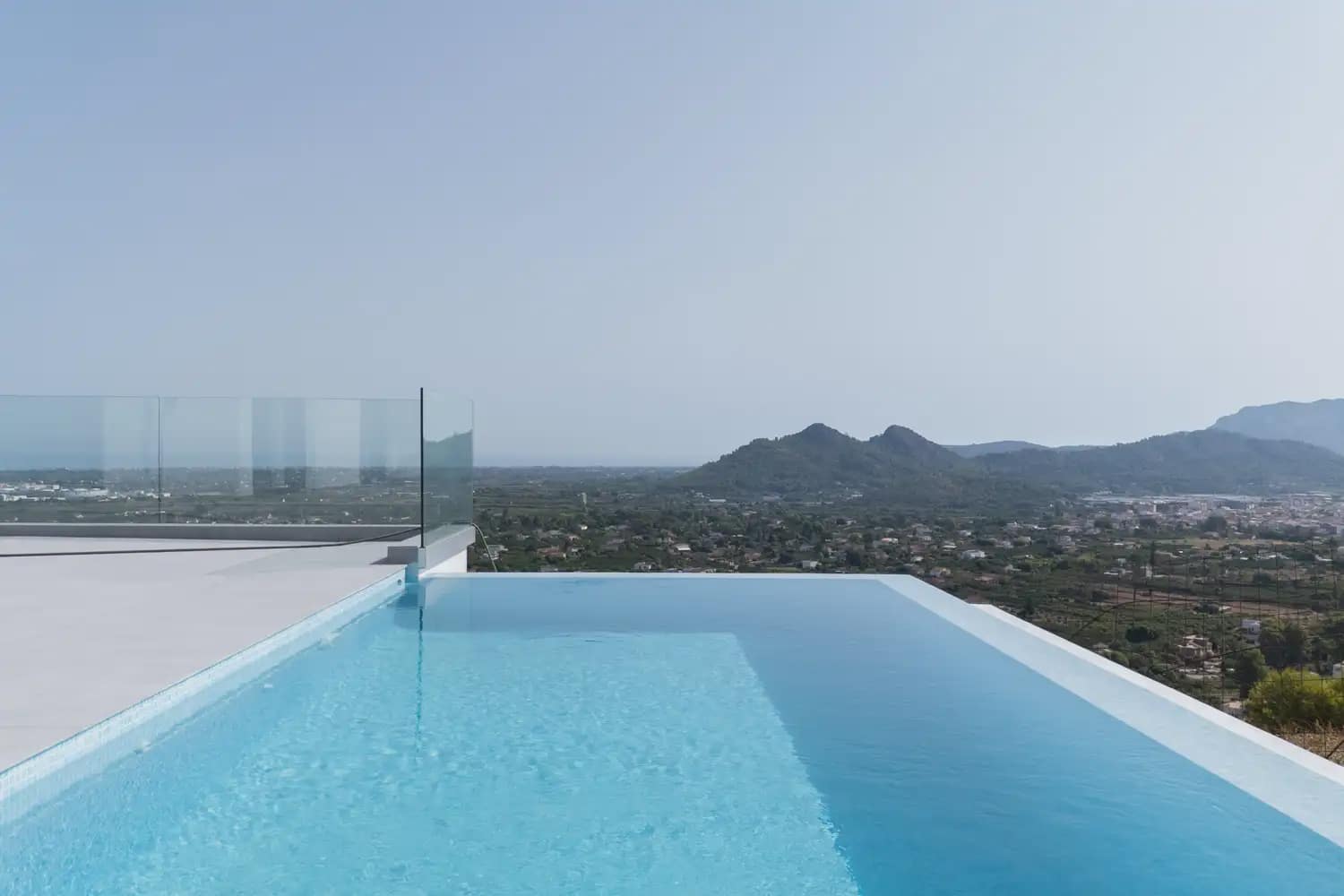 4 bedroom Villa for sale in Pedreguer with pool garage - € 1,395,000 (Ref: 8235370)