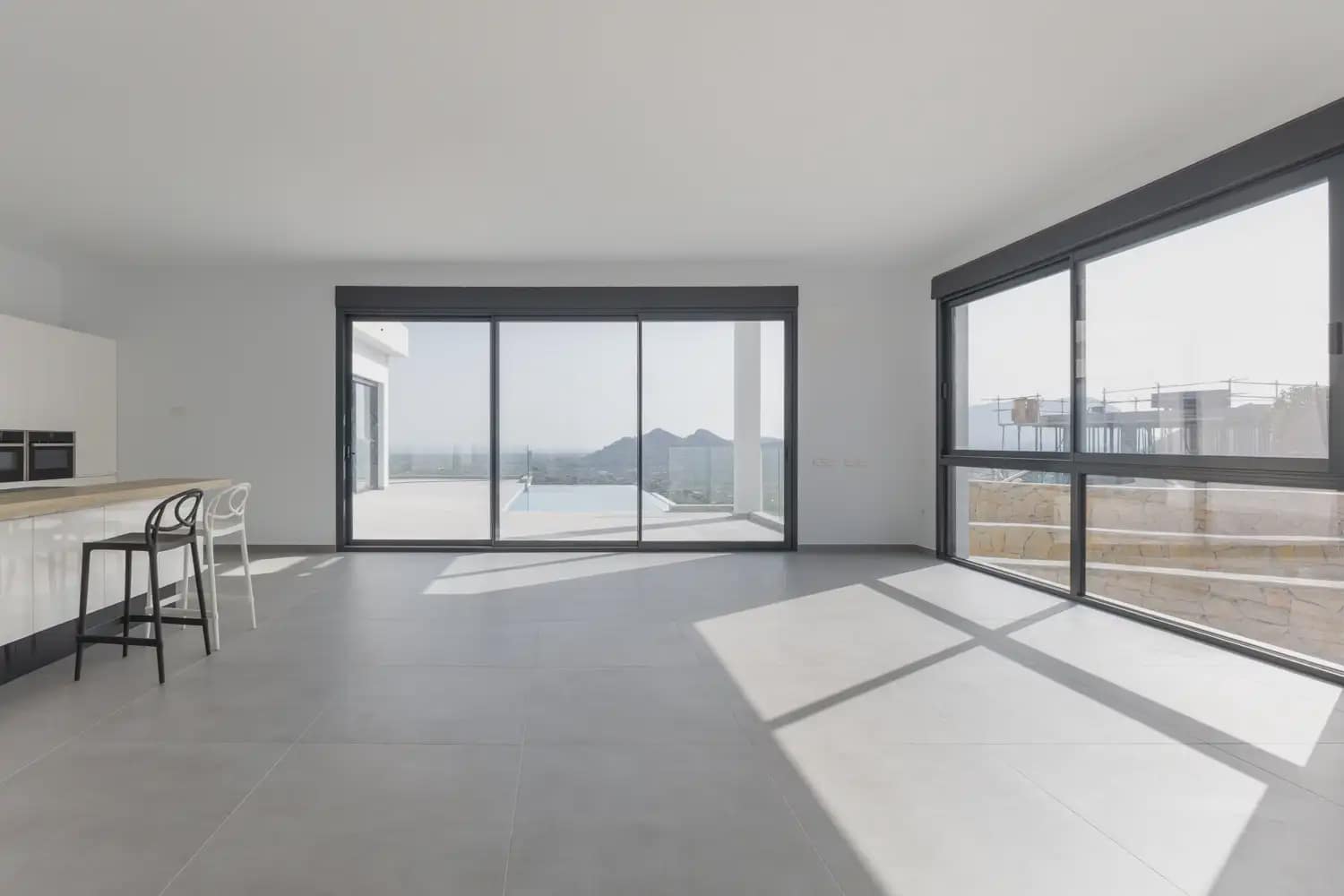 4 bedroom Villa for sale in Pedreguer with pool garage - € 1,395,000 (Ref: 8235370)