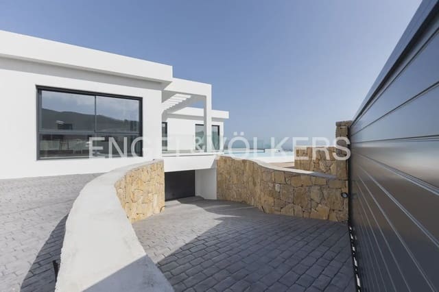 4 Zimmer Villa zu verkaufen in Pedreguer mit Pool Garage - 1.395.000 € (Ref: 8235370)