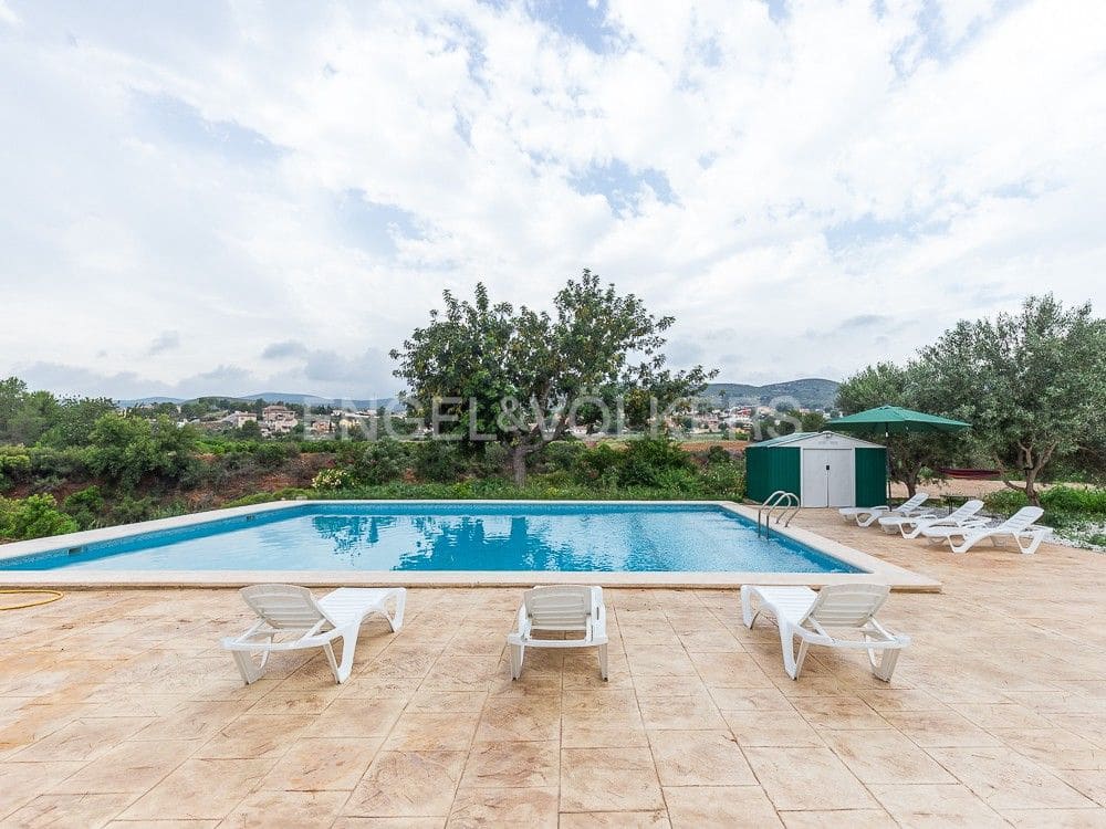 4 bedroom Finca/Country House for sale in Montroy with pool - € 375,000 (Ref: 8235396)