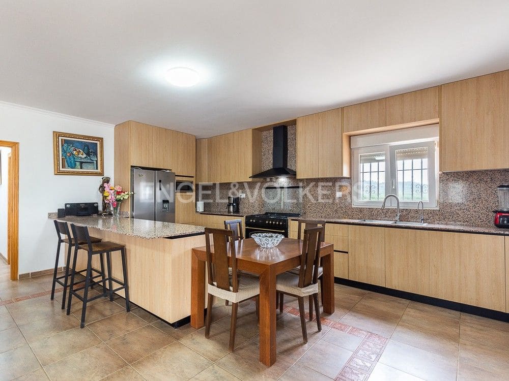 4 bedroom Finca/Country House for sale in Montroy with pool - € 375,000 (Ref: 8235396)