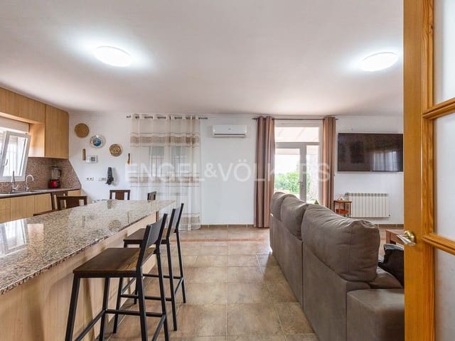 4 bedroom Finca/Country House for sale in Montroy with pool - € 375,000 (Ref: 8235396)
