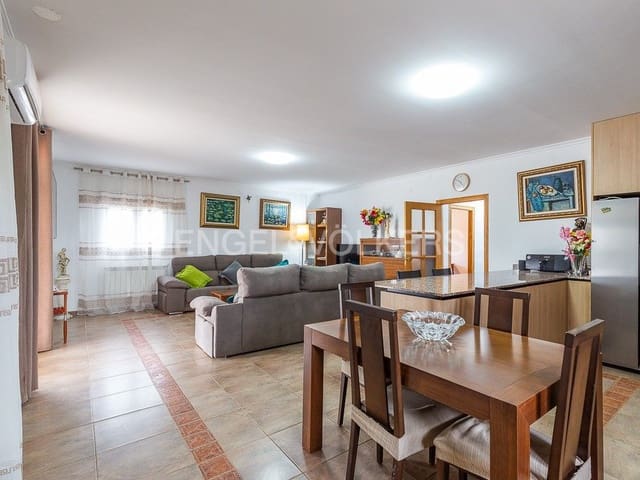 4 bedroom Finca/Country House for sale in Montroy with pool - € 375,000 (Ref: 8235396)