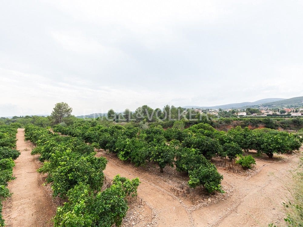 4 bedroom Finca/Country House for sale in Montroy with pool - € 375,000 (Ref: 8235396)