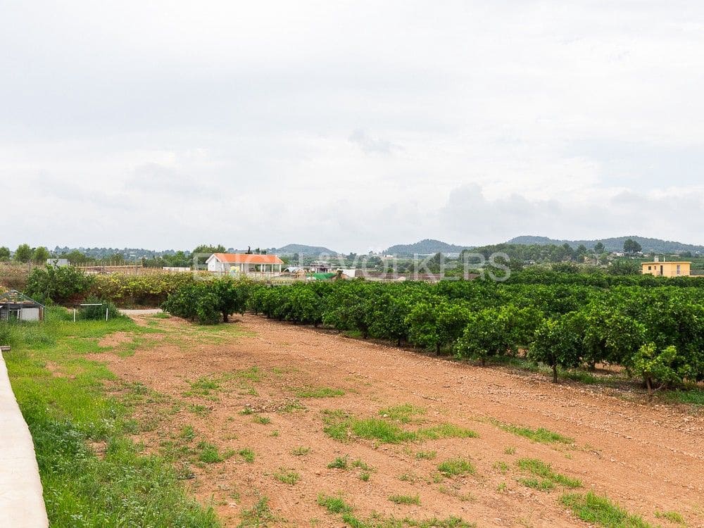 4 bedroom Finca/Country House for sale in Montroy with pool - € 375,000 (Ref: 8235396)