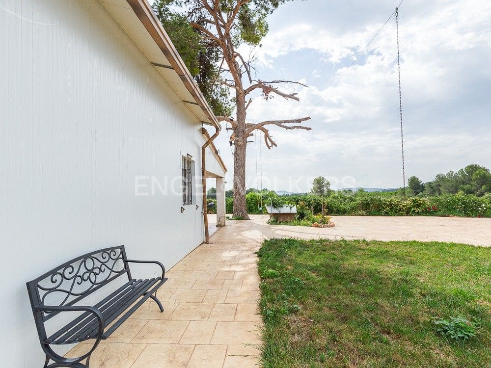 4 bedroom Finca/Country House for sale in Montroy with pool - € 375,000 (Ref: 8235396)