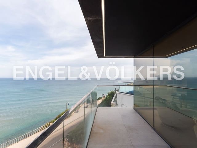 5 bedroom Beach Apartment for sale in Faro de Cullera, Cullera with pool garage - € 1,895,000 (Ref: 8235397)