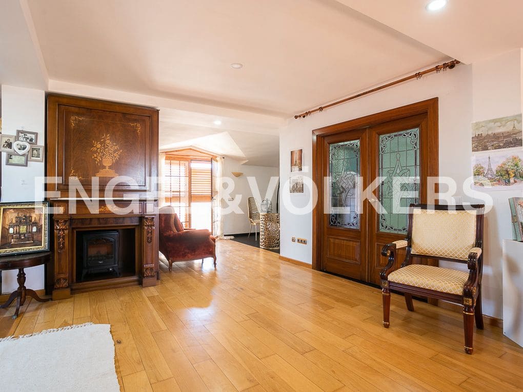 7 bedroom Villa for sale in Picanya with pool garage - € 980,000 (Ref: 8235423)