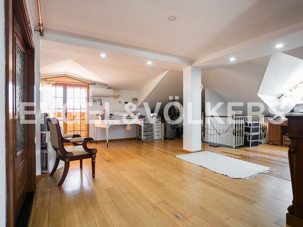 7 bedroom Villa for sale in Picanya with pool garage - € 980,000 (Ref: 8235423)