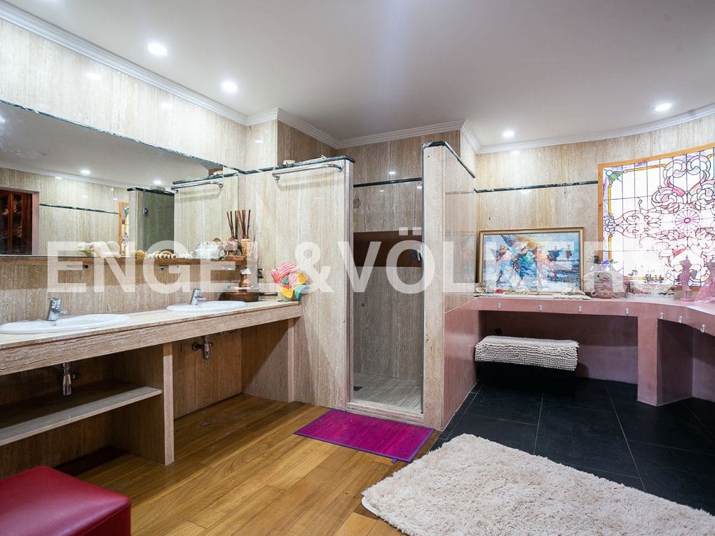 7 bedroom Villa for sale in Picanya with pool garage - € 980,000 (Ref: 8235423)