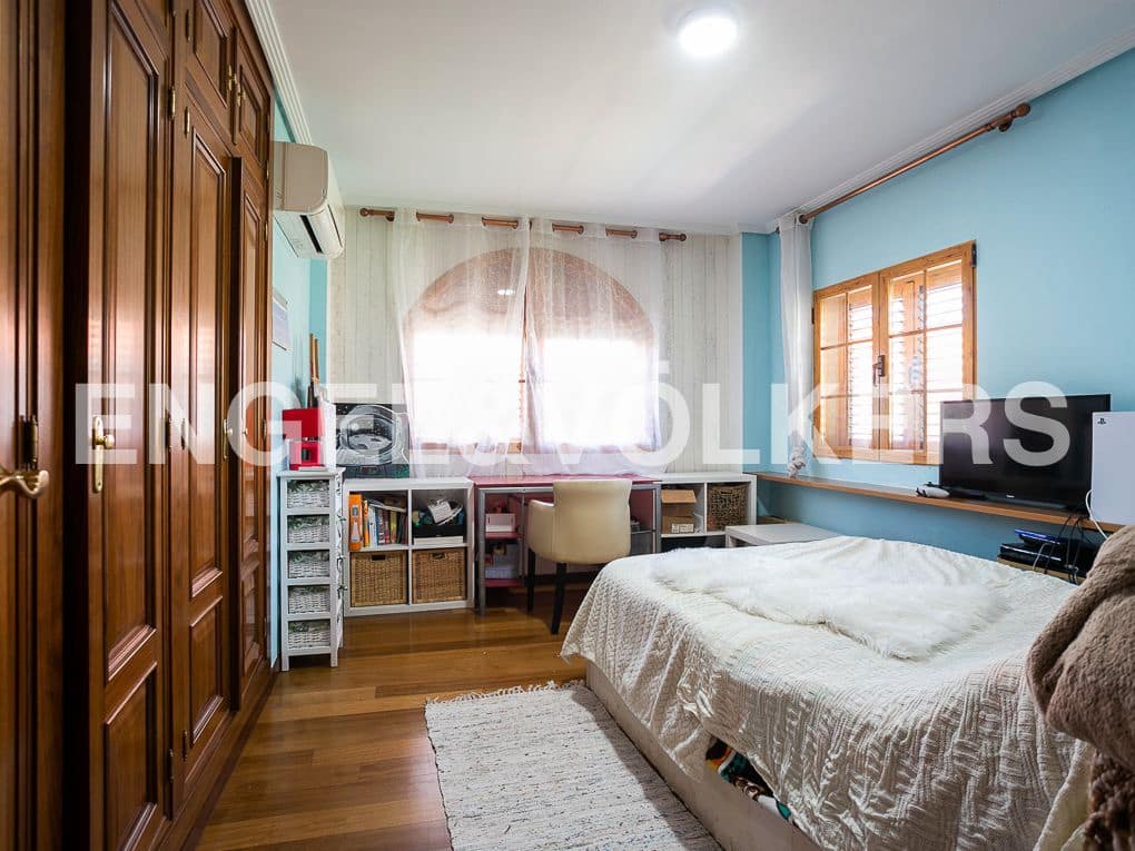 7 bedroom Villa for sale in Picanya with pool garage - € 980,000 (Ref: 8235423)