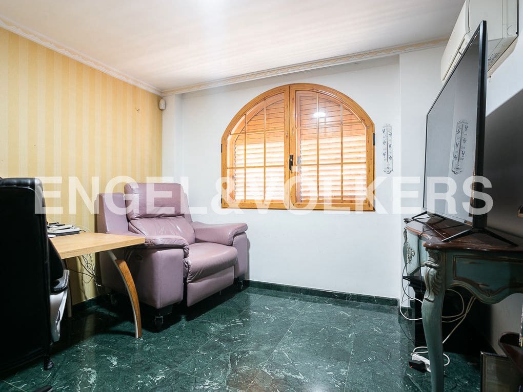 7 bedroom Villa for sale in Picanya with pool garage - € 980,000 (Ref: 8235423)