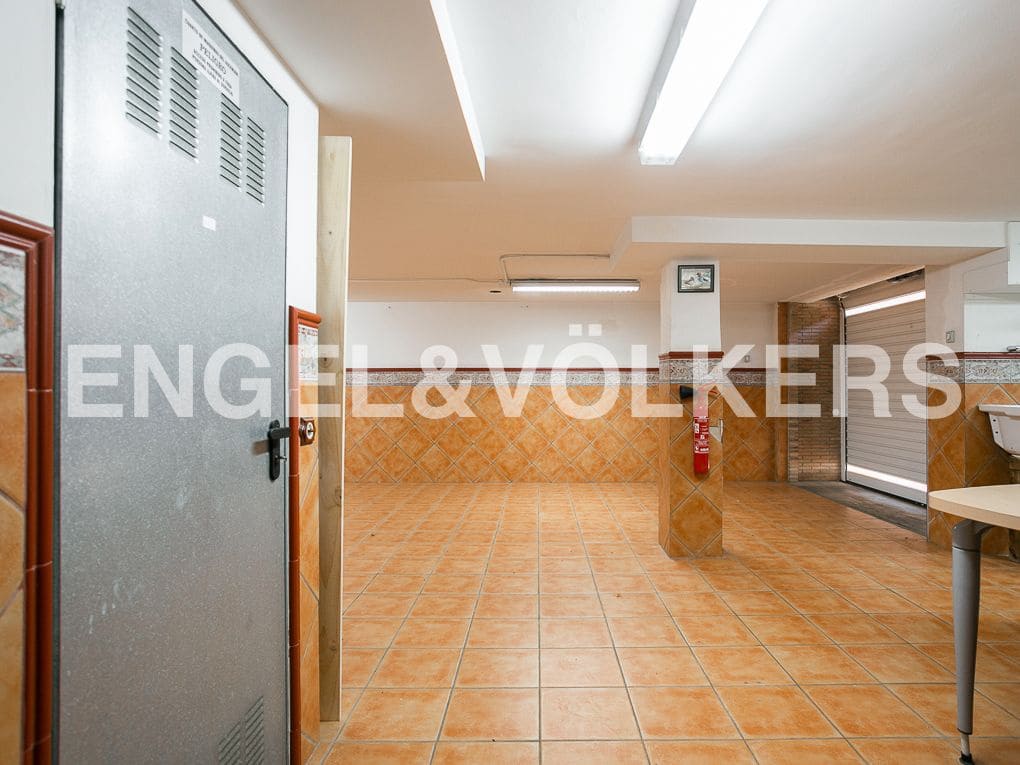 7 bedroom Villa for sale in Picanya with pool garage - € 980,000 (Ref: 8235423)