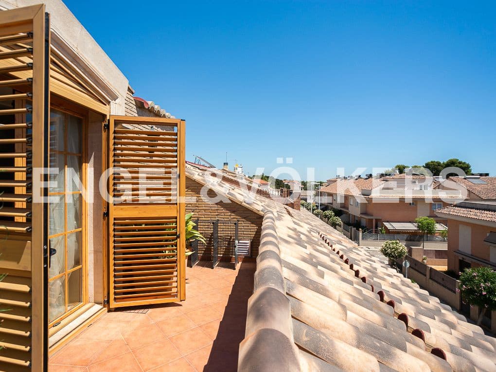 7 bedroom Villa for sale in Picanya with pool garage - € 980,000 (Ref: 8235423)