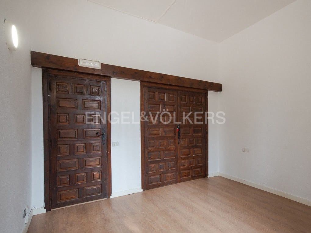 10 Zimmer Villa zu verkaufen in Vila-real mit Pool Garage - 670.000 € (Ref: 8235458)