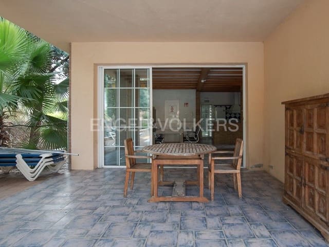 Chalet de 10 habitaciones en Vila-real en venta con piscina garaje - 670.000 € (Ref: 8235458)