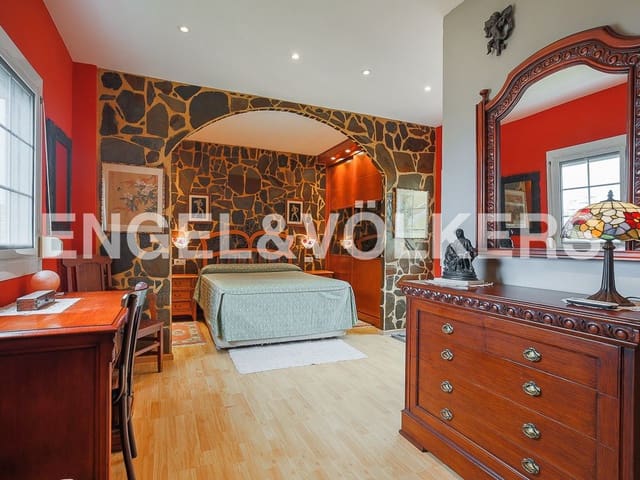 5 slaapkamer Villa te koop in Sant Antoni, Cullera met zwembad garage - € 600.000 (Ref: 8235464)