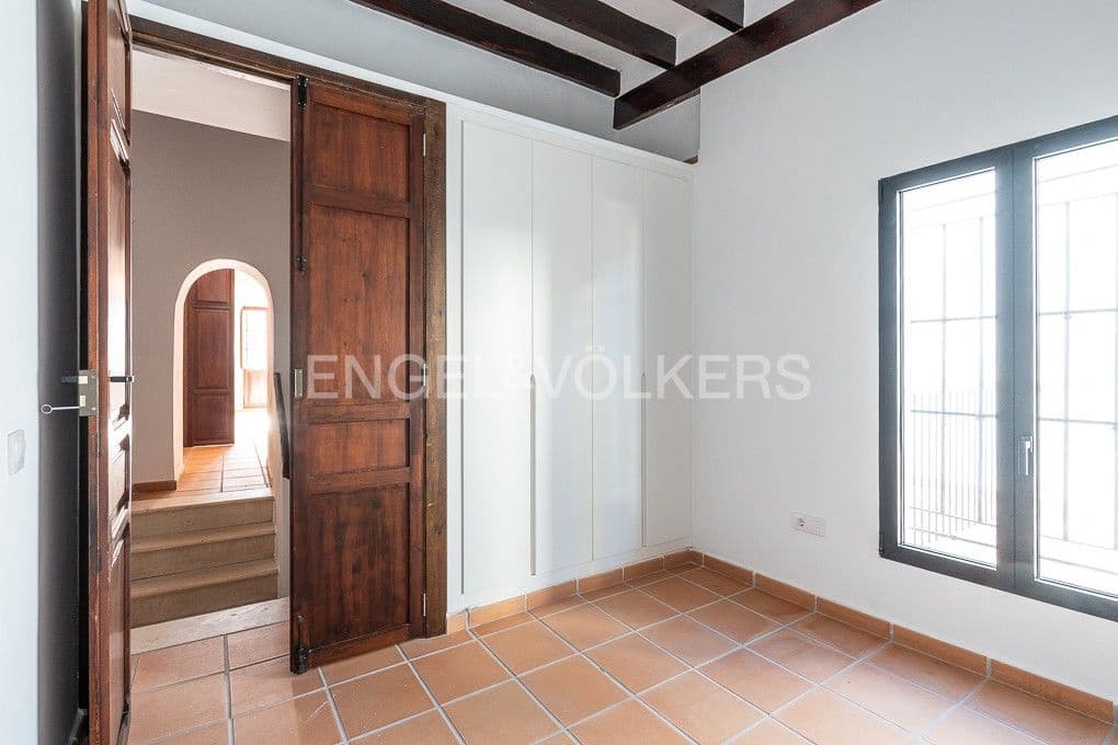 3 bedroom Townhouse for sale in Piles with pool - € 359,000 (Ref: 8235467)