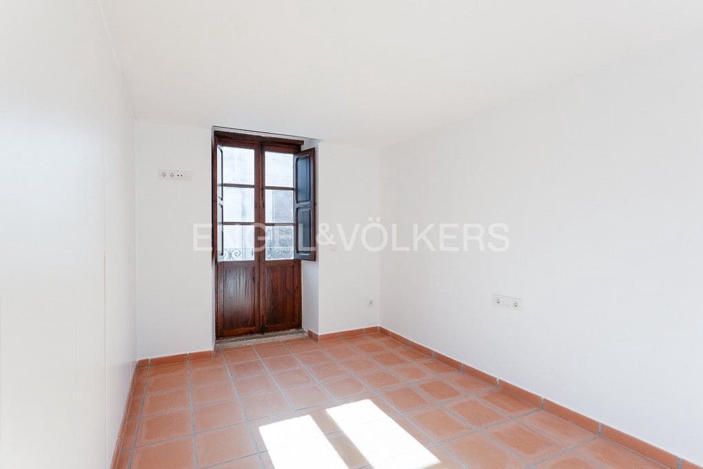3 bedroom Townhouse for sale in Piles with pool - € 359,000 (Ref: 8235467)