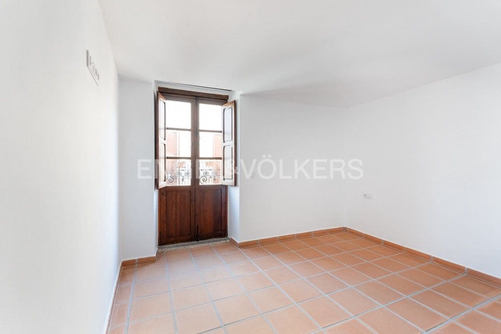 3 bedroom Townhouse for sale in Piles with pool - € 359,000 (Ref: 8235467)