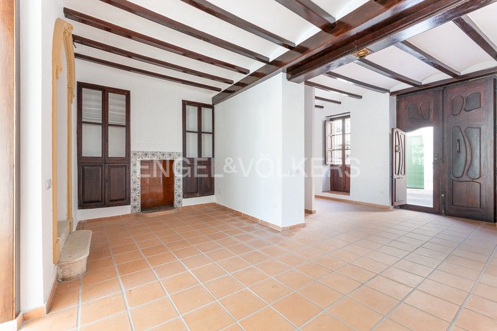 3 bedroom Townhouse for sale in Piles with pool - € 359,000 (Ref: 8235467)