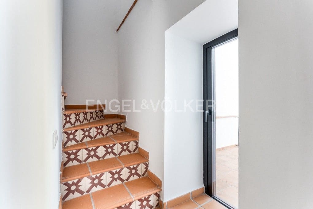 3 bedroom Townhouse for sale in Piles with pool - € 359,000 (Ref: 8235467)