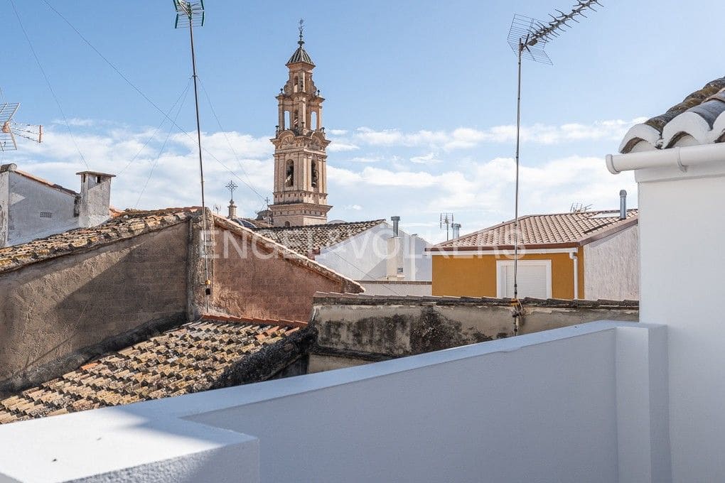 3 bedroom Townhouse for sale in Piles with pool - € 359,000 (Ref: 8235467)