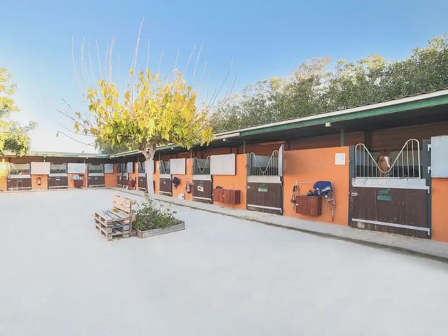 4 Zimmer Finca/Landgut zu verkaufen in Bétera mit Pool Garage - 2.250.000 € (Ref: 8235470)
