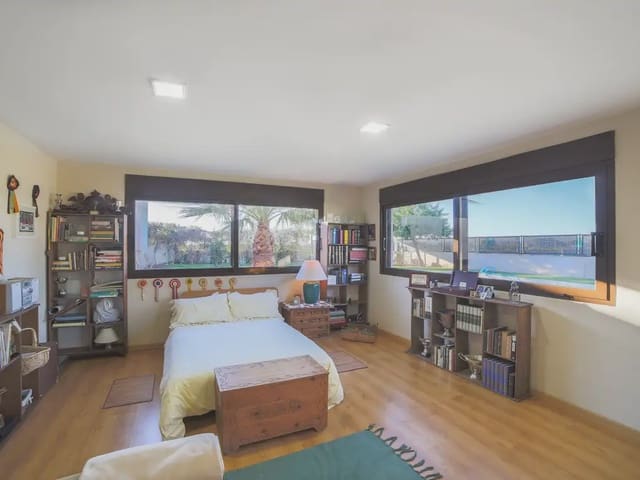 4 Zimmer Finca/Landgut zu verkaufen in Bétera mit Pool Garage - 2.250.000 € (Ref: 8235470)