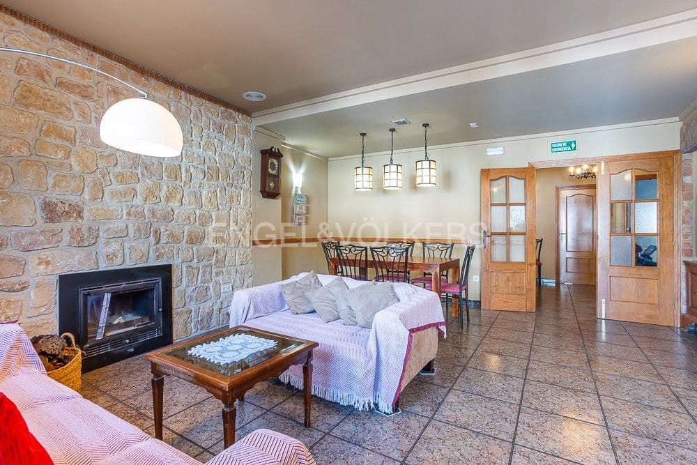 5 slaapkamer Hotel te koop in Vall de Laguart met garage - € 469.000 (Ref: 8235489)