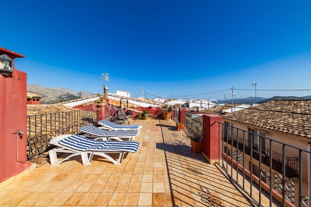 5 slaapkamer Hotel te koop in Vall de Laguart met garage - € 469.000 (Ref: 8235489)