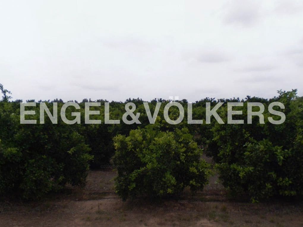 Building Plot for sale in Pedralba - € 189,900 (Ref: 8235507)