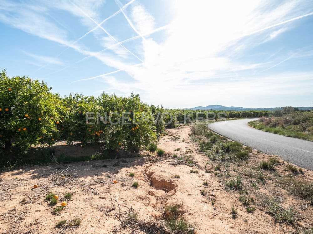Building Plot for sale in Pedralba - € 189,900 (Ref: 8235507)