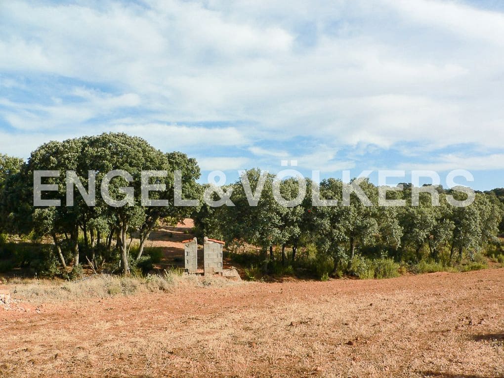 Building Plot for sale in Alhambra - € 1,450,000 (Ref: 8235510)