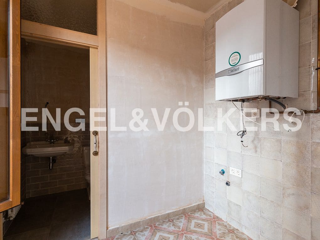 4 bedroom Villa for sale in Godella with garage - € 690,000 (Ref: 8235512)