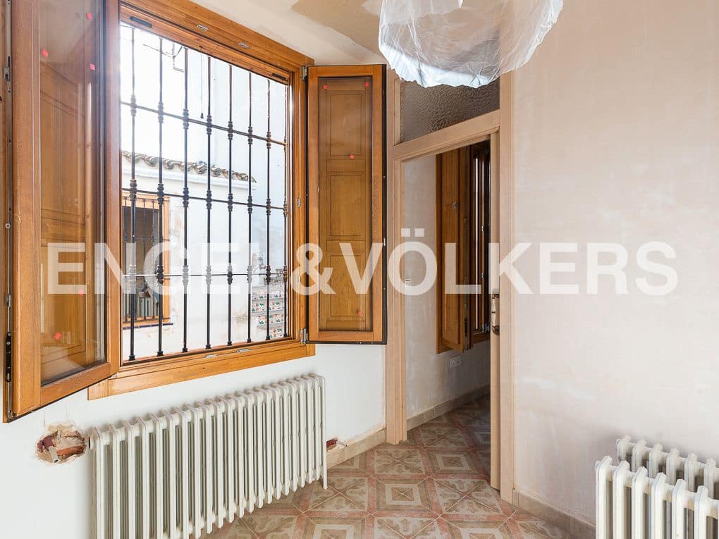 4 bedroom Villa for sale in Godella with garage - € 690,000 (Ref: 8235512)