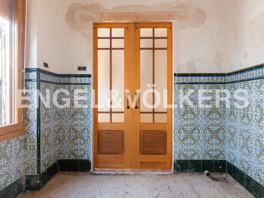4 bedroom Villa for sale in Godella with garage - € 690,000 (Ref: 8235512)