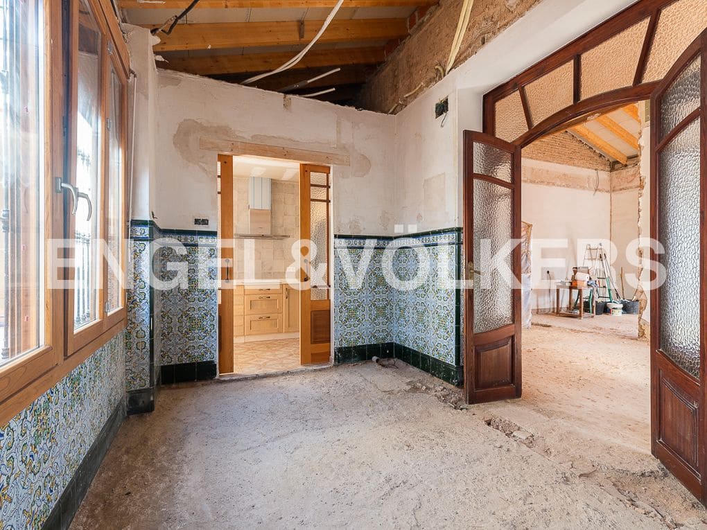 4 bedroom Villa for sale in Godella with garage - € 690,000 (Ref: 8235512)