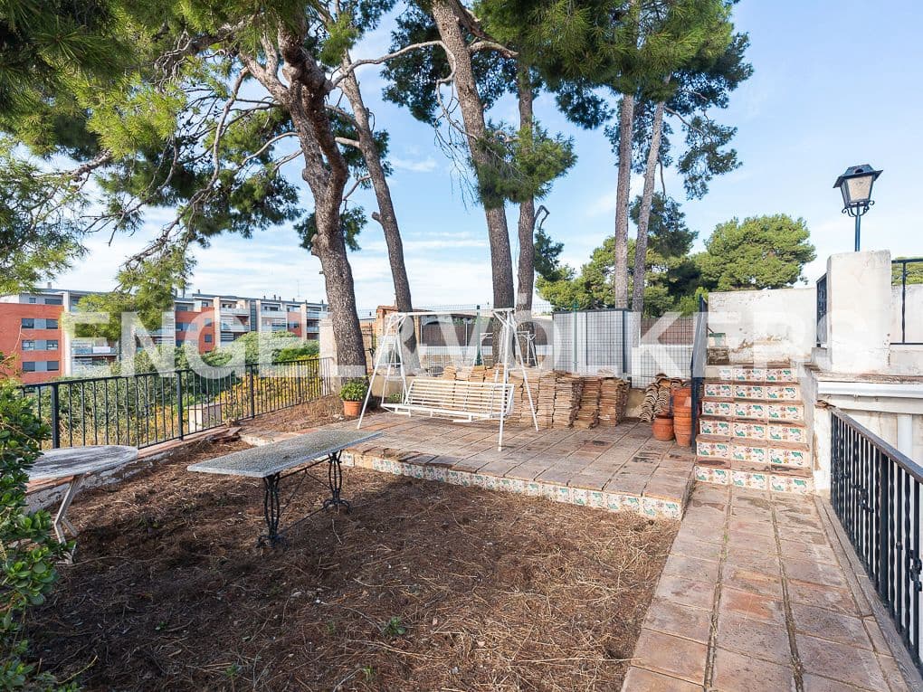4 bedroom Villa for sale in Godella with garage - € 690,000 (Ref: 8235512)