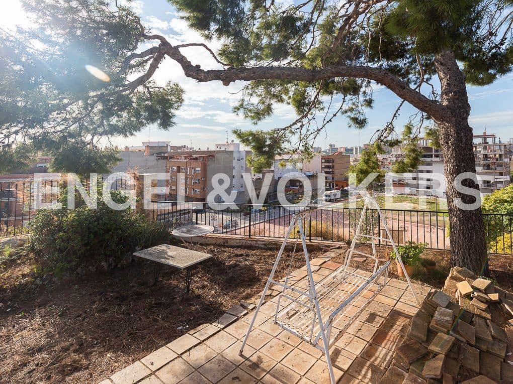 4 bedroom Villa for sale in Godella with garage - € 690,000 (Ref: 8235512)