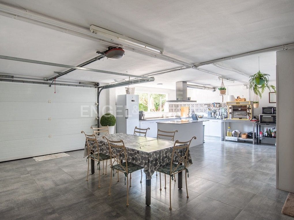Chalet de 6 habitaciones en Benicàssim en venta con piscina - 680.000 € (Ref: 8235517)