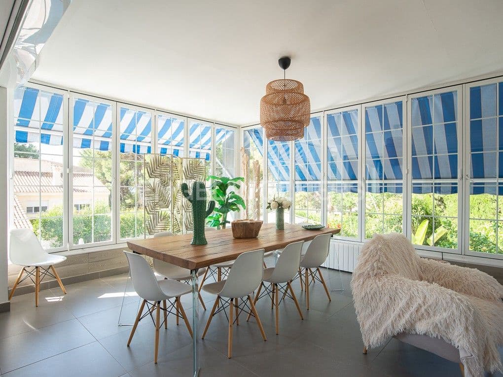 Chalet de 6 habitaciones en Benicàssim en venta con piscina - 680.000 € (Ref: 8235517)