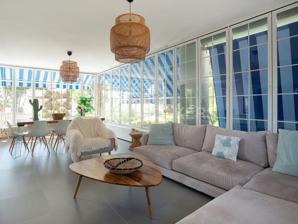 Chalet de 6 habitaciones en Benicàssim en venta con piscina - 680.000 € (Ref: 8235517)